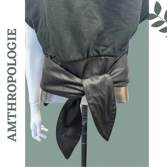 Anthropologie Black Top Faux Leather Belt
Smock Elastic Back Short Sleeve Small - Picture 9 of 9